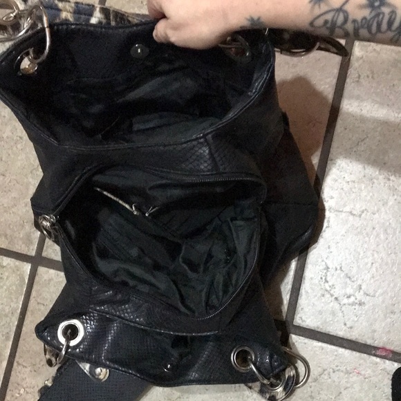 NEW UPDATED INFO!!KATHY VAN ZEELLAND PURSE/WALLET - Picture 5 of 8